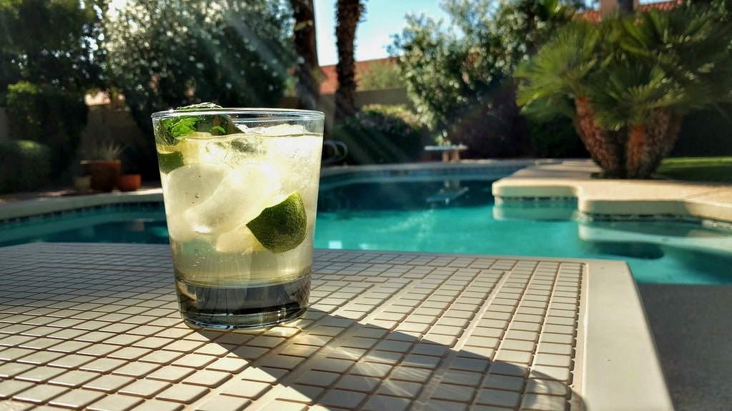 Comment choisir le bon professionnel pour votre projet de piscine ?
